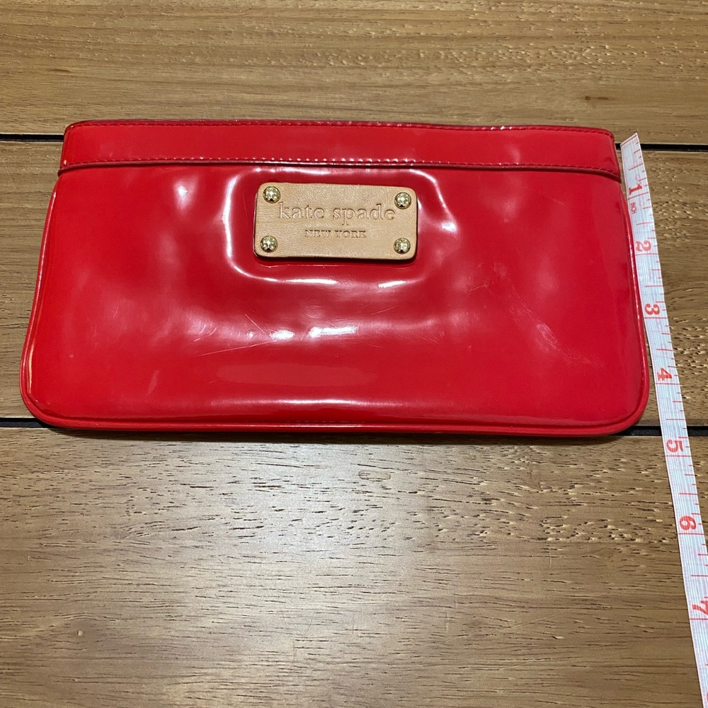 Kate Spade ♠️ Metal accents Classic Solid Red - Picture 4 of 6